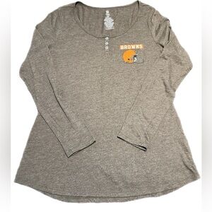 NFL Team Apparel Women’s Cleveland Browns Lightweight Long Sleeve Shirt-Medium